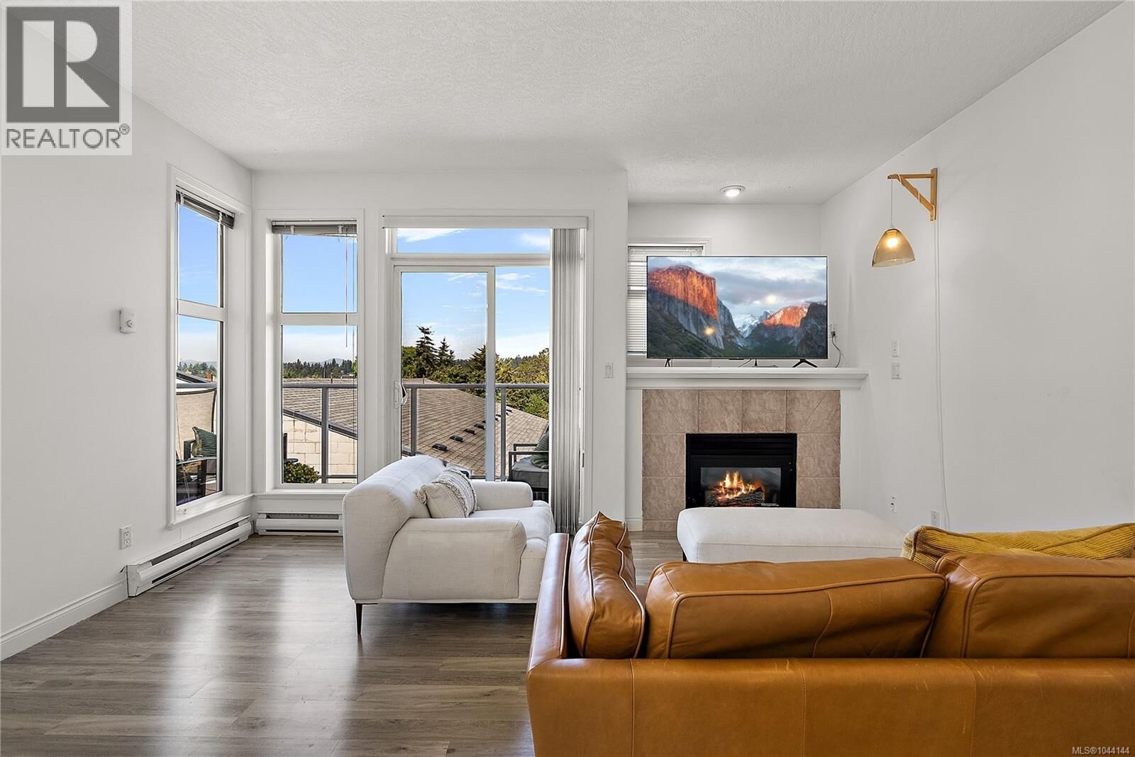Property Photo:  1258 Esquimalt Road 404  BC V9A 3A3 