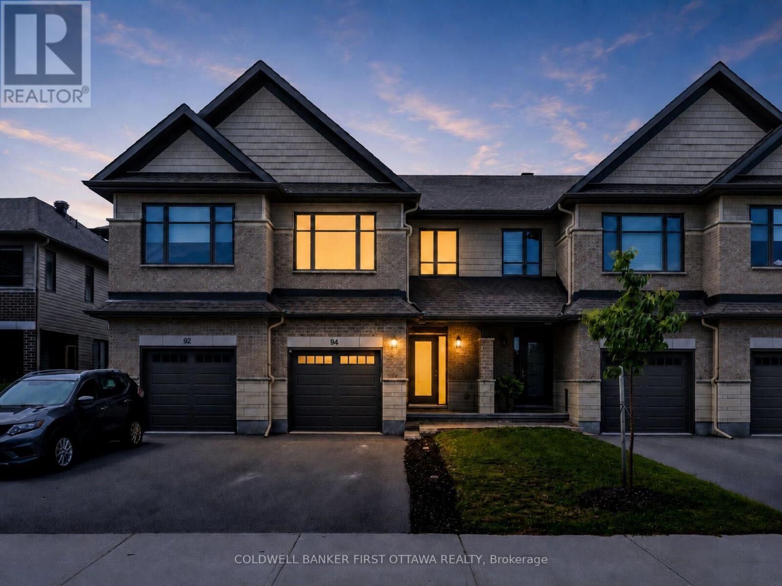 Property Photo:  94 Porter Street  ON K2S 2L8 