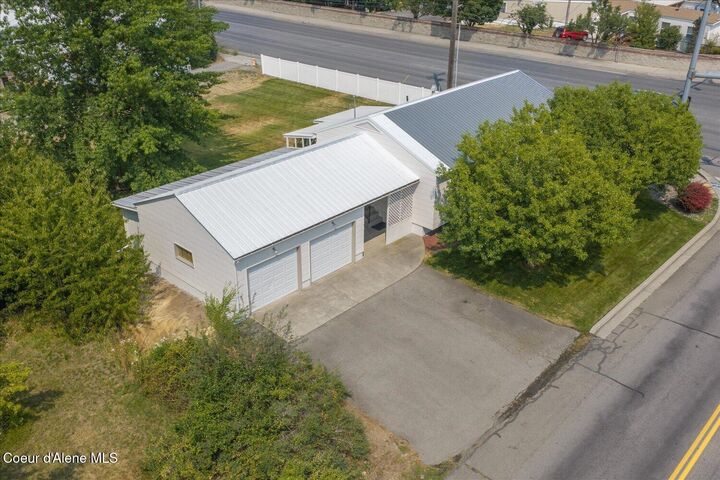 Property Photo:  711 E Mullan Ave  ID 83854 