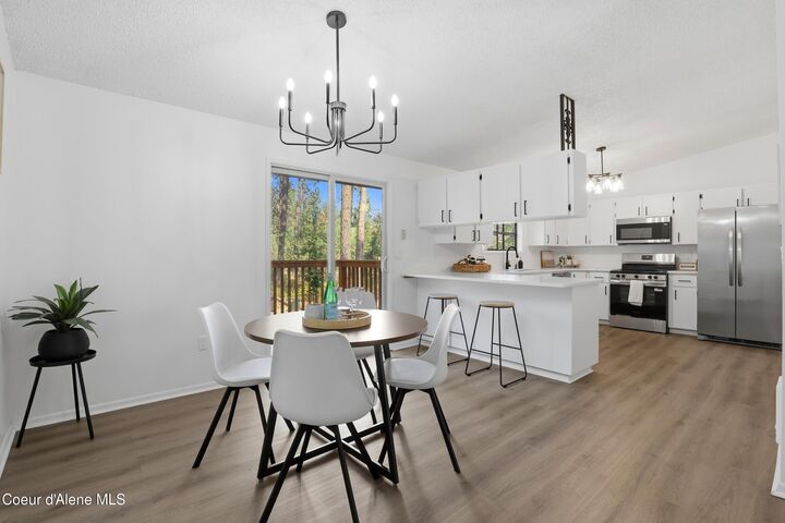 Property Photo: 200 S Cottonwood Ct ID 83854