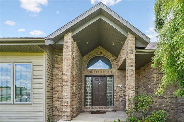 Property Photo: 704 18th Street W IA 52349