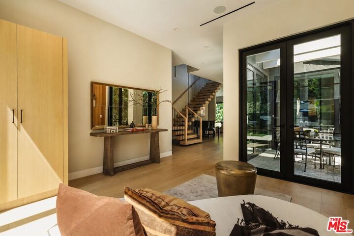 Property Photo:  4554 Wortser Ave  CA 91604 