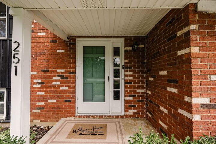 Property Photo:  251 Cherokee Trail  OH 43023 