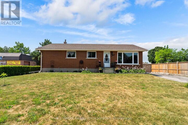 Property Photo: 382 Huron Road ON N7A 3A5