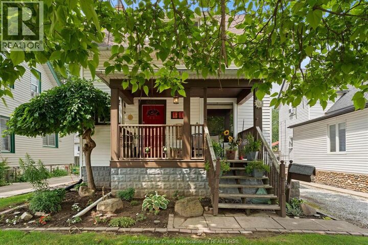 Property Photo:  11 Victoria Avenue North  ON N8H 2V4 