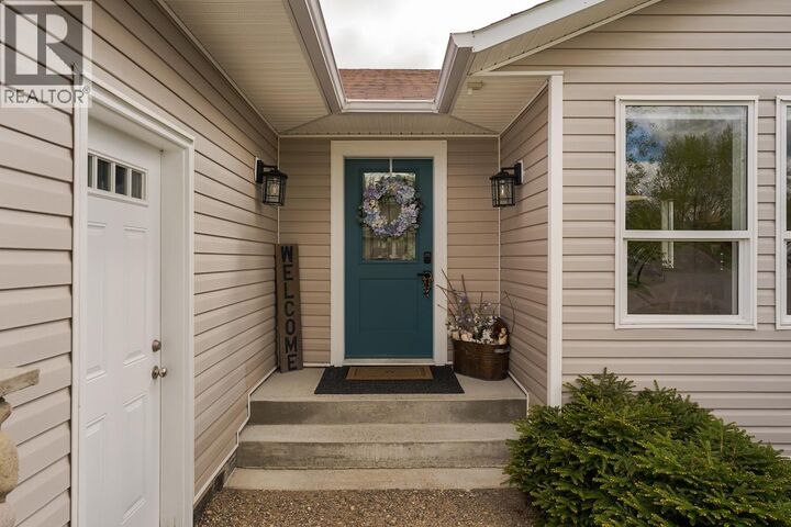 Property Photo: 5940 Kovachich Drive BC V2N 6S9