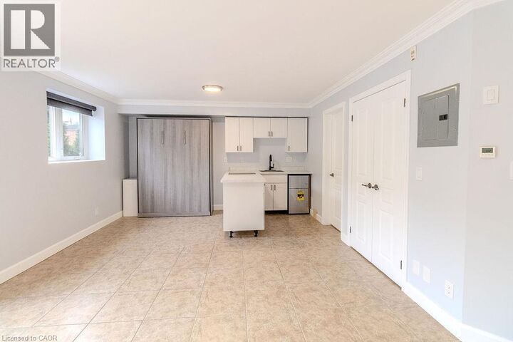 Property Photo: 1212 Fennell Avenue East 108 ON L8T 1T2