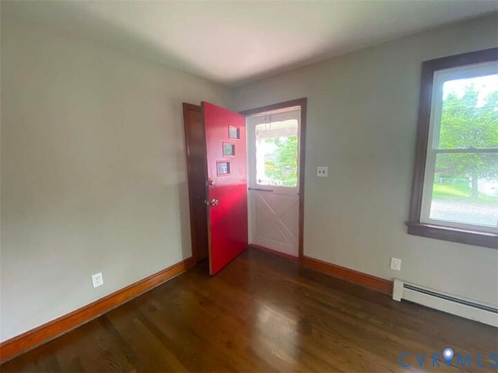 Property Photo:  605 Walnut Avenue  VA 23834 
