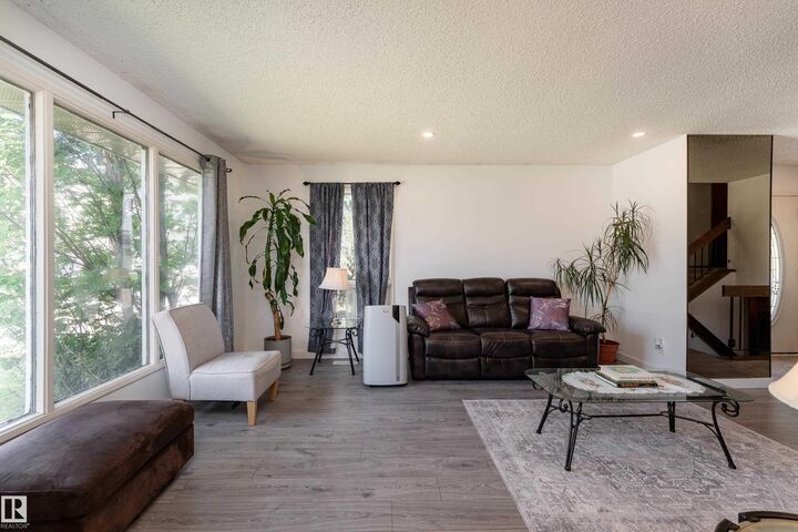 Property Photo:  611 Kirkness Road NW  AB T5Y 2L5 