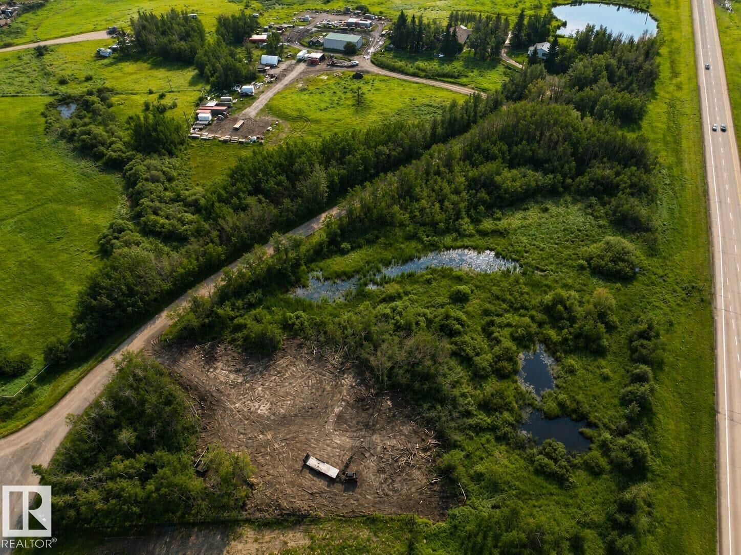Property Photo:  51538 Rge Road 225A  AB T8C 1H5 