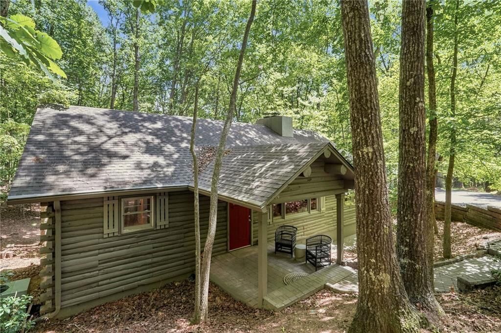 Property Photo:  884 Quail Cove Drive  GA 30143 
