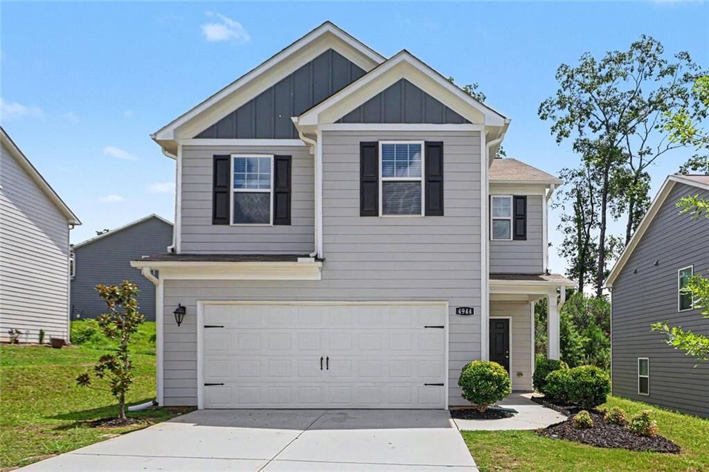 Property Photo: 4944 Bridle Run Trail GA 30135