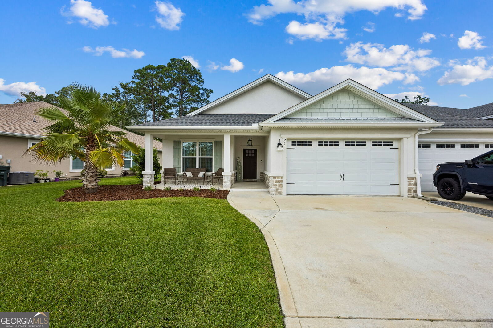 Property Photo:  211 Ryan Nicholas Drive  GA 31548 