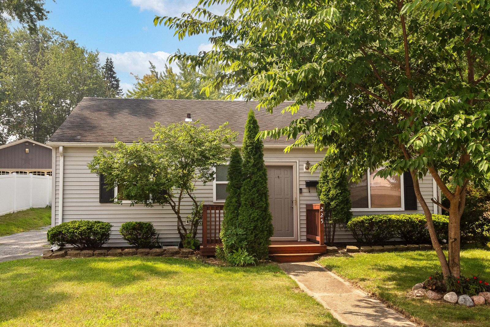 Property Photo:  225 E Joliet Street  IN 46375 