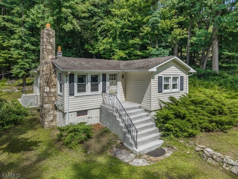 Property Photo:  60 Fine Road  NJ 08829 
