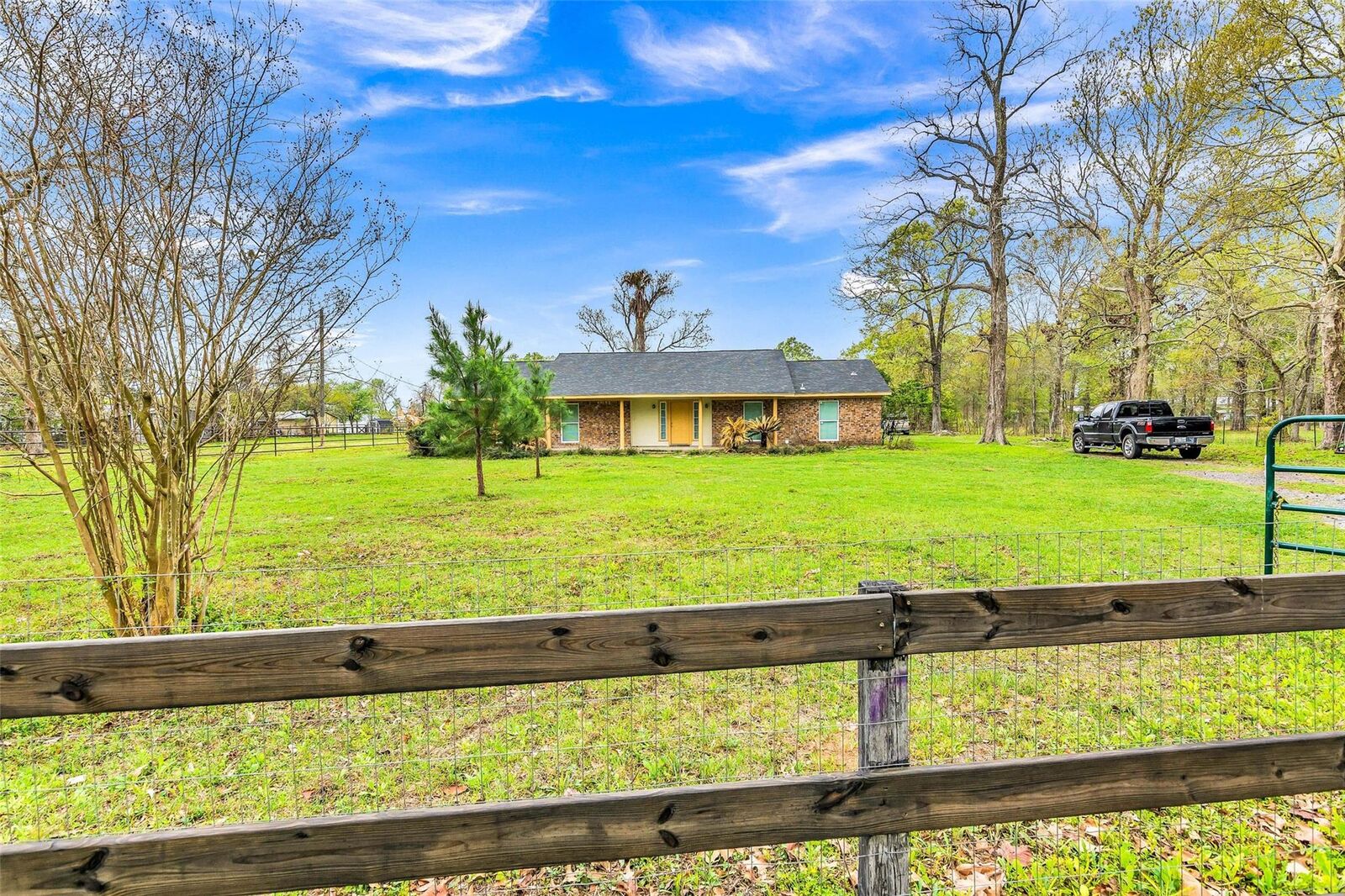 Property Photo: 481 County Road 2084 TX 77575