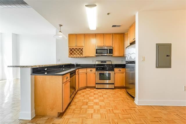 Property Photo:  610 Newark St 4C  NJ 07030 