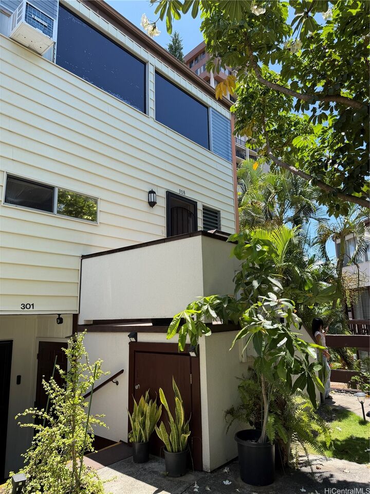 Property Photo:  98-380 Koauka Loop 303  HI 96701 