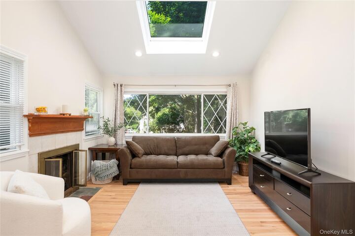 Property Photo:  6 Hemlock Trail Court  NY 10512 