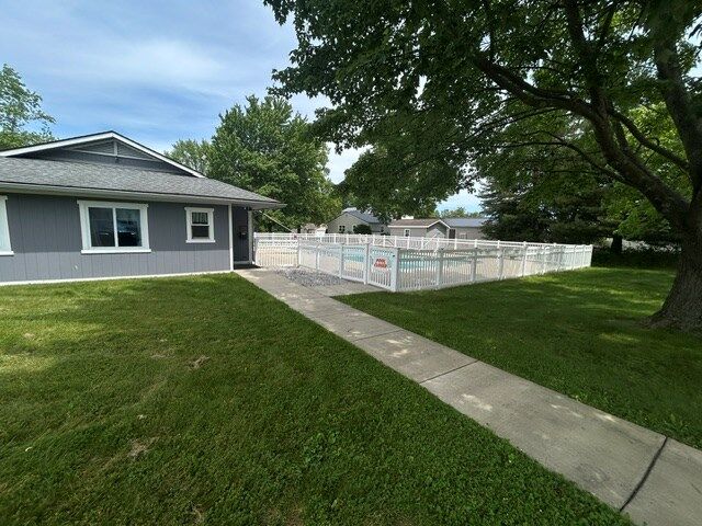 Property Photo:  1127 Redburn Dr  OH 44805 