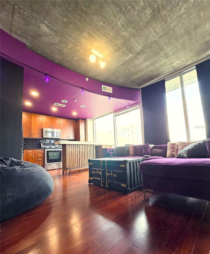 Property Photo: 155 S Court Avenue 1009 FL 32801