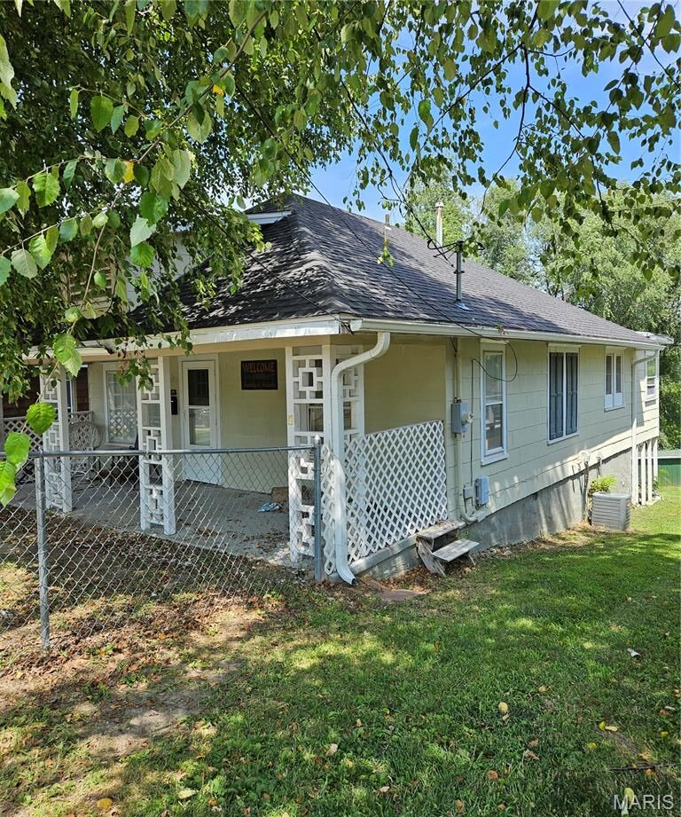 Property Photo:  1526 Booker Street  MO 63401 