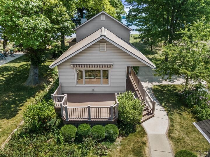 Property Photo: 7301 W Wind Lake Rd WI 53185