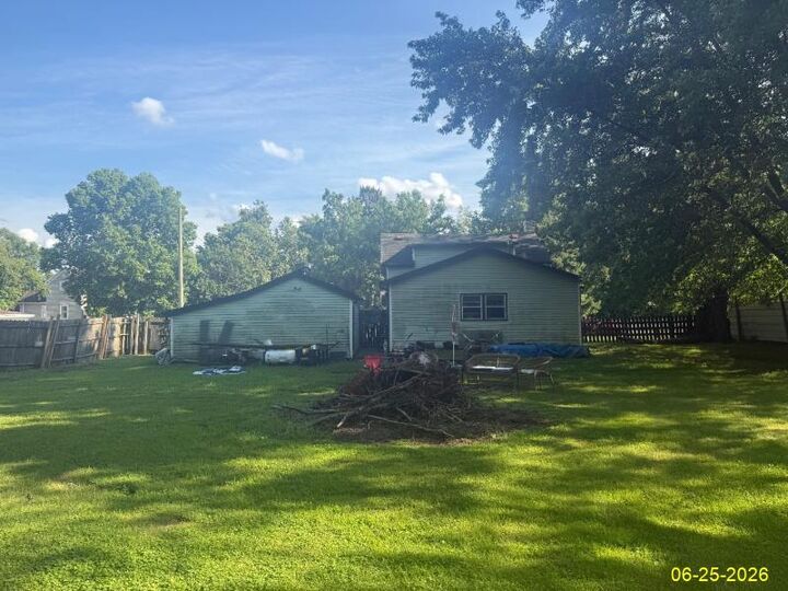 Property Photo:  709 N Maple Street  IL 60954 