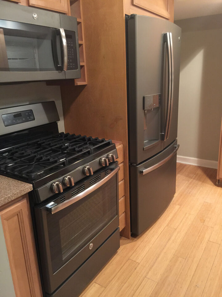 Property Photo: 425 Dodge Avenue IL 60202
