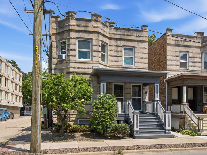 Property Photo: 212 N Marion Street IL 60302