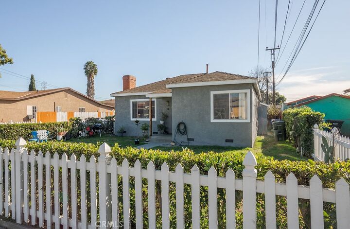 Property Photo:  7032 Somerset  CA 90723 