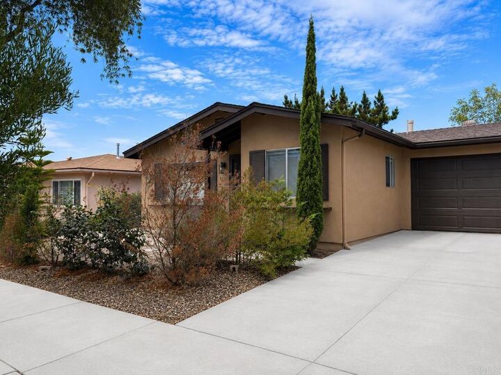 Property Photo:  3113 Buena Hills Drive  CA 92056 