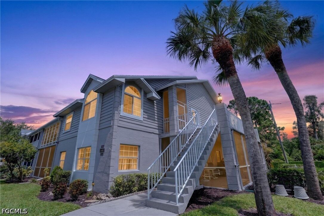 Property Photo: 14461 Summerlin Trace Court 8 FL 33919