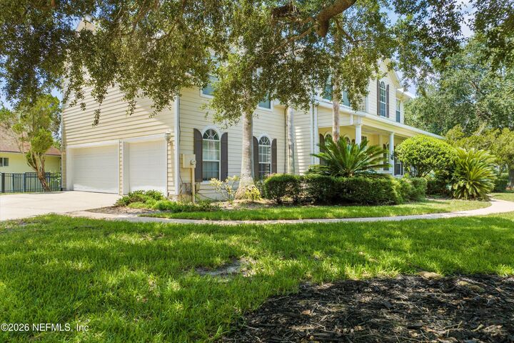 Property Photo:  7610 Sentry Oak Circle W  FL 32256 