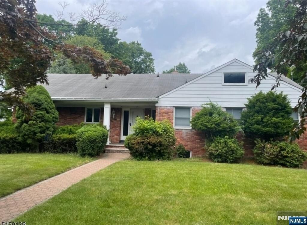 Property Photo:  333 Ratzer Road  NJ 07470 