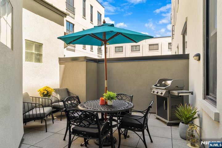 Property Photo:  518 Gregory Avenue 201  NJ 07086 