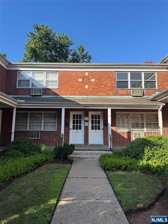 Property Photo: 325 Essex Street K NJ 07601