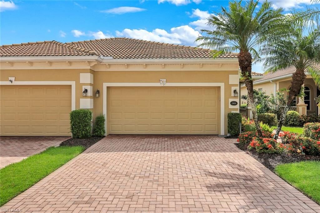 Property Photo: 13850 Cleto Dr FL 33928