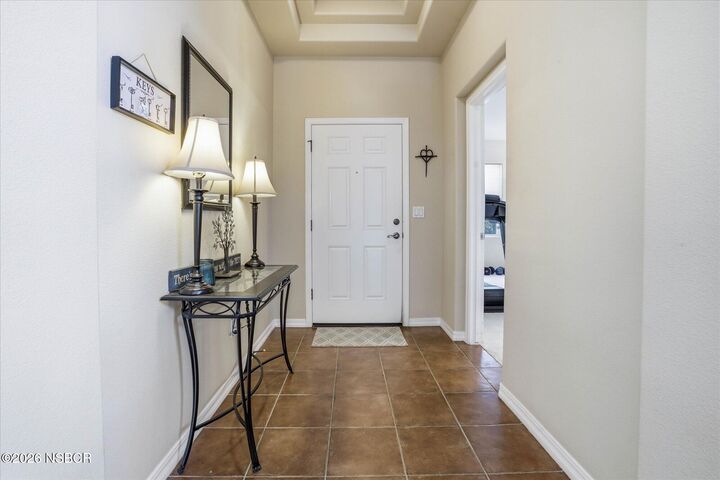 Property Photo:  1006 E Susan Place  CA 93454 