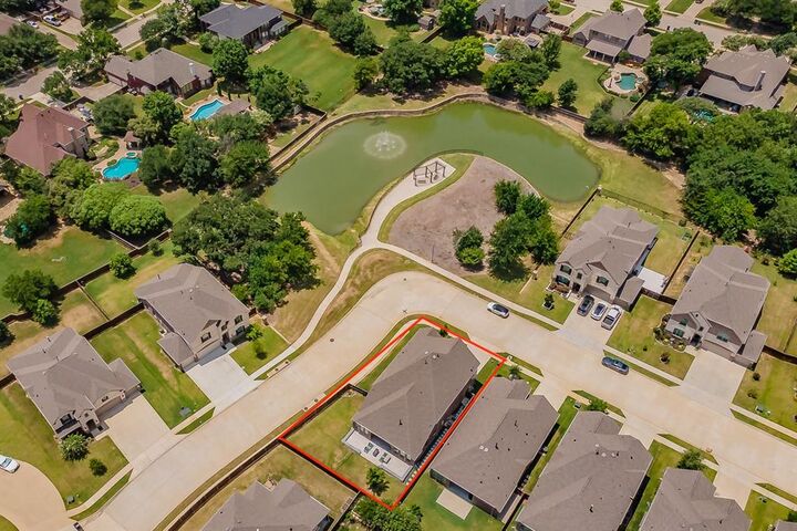 Property Photo: 5200 Bradford Green Trail TX 75028