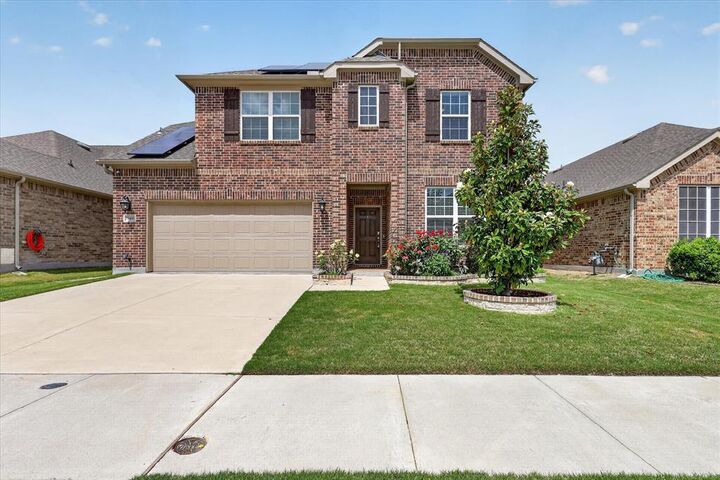 Property Photo:  940 Crest Breeze Drive  TX 76052 