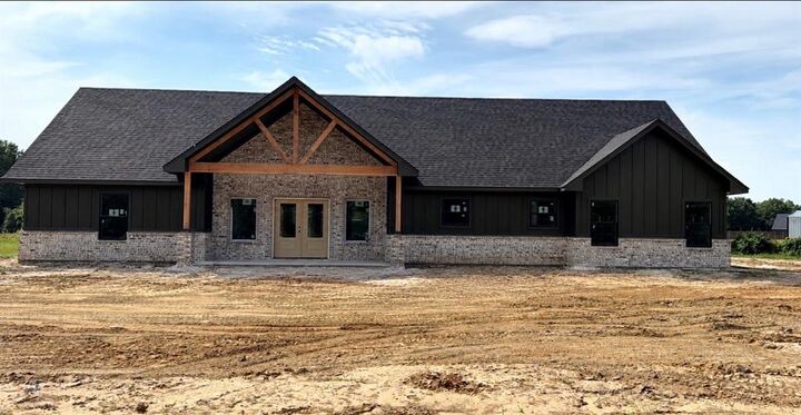 Property Photo:  829 Private Road 44005  TX 75416 