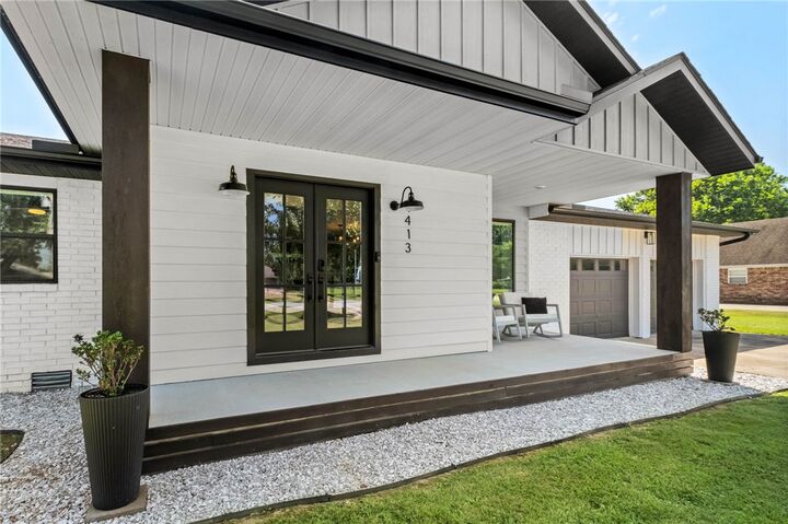 Property Photo:  1413 Mayflower Road  AR 72713 
