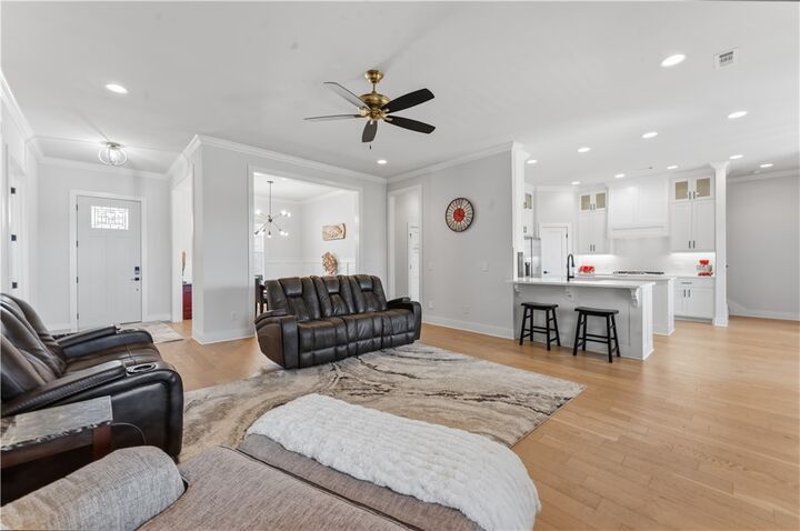 Property Photo:  1105 SW Alleghany Avenue  AR 72713 