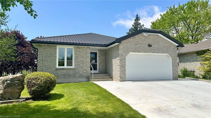 1 Edenridge Drive — photo 1