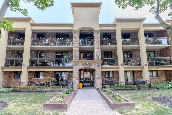 Property Photo:  1212 Fennell Avenue E 108  ON L8T 1T2 