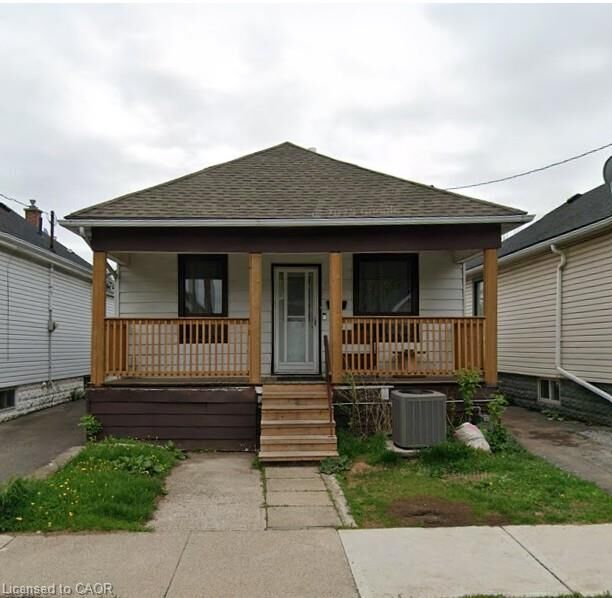 Property Photo:  250 Weir Street N  ON L8H 5G3 