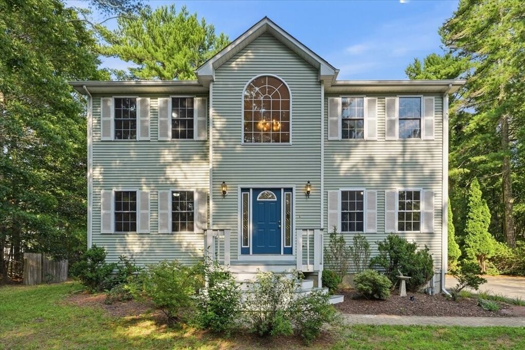 Property Photo:  8 Rebecca Rd  MA 02702 