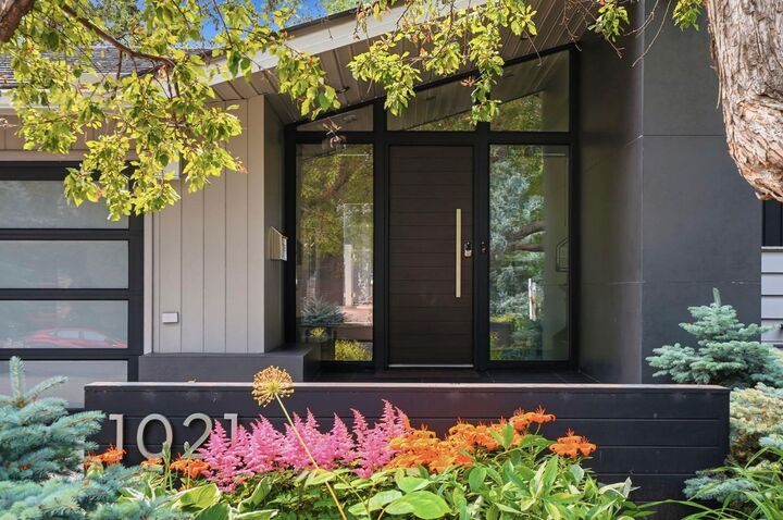 Property Photo: 1021 Bel-Aire Drive SW AB T2V 2C1