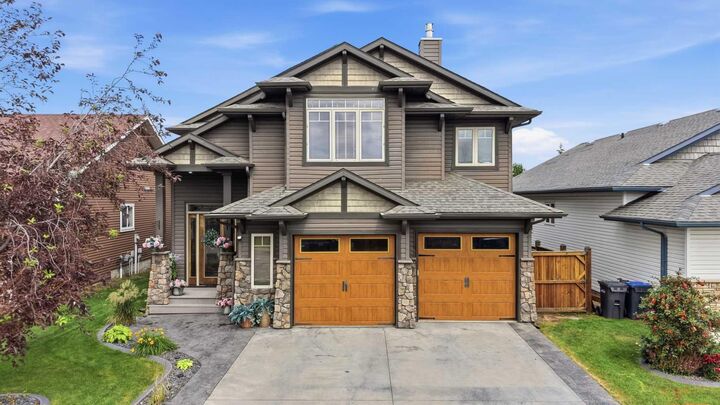 95 Regatta Way — photo 1